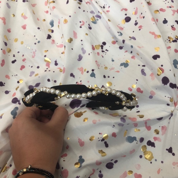 Black Headband - Picture 3 of 4